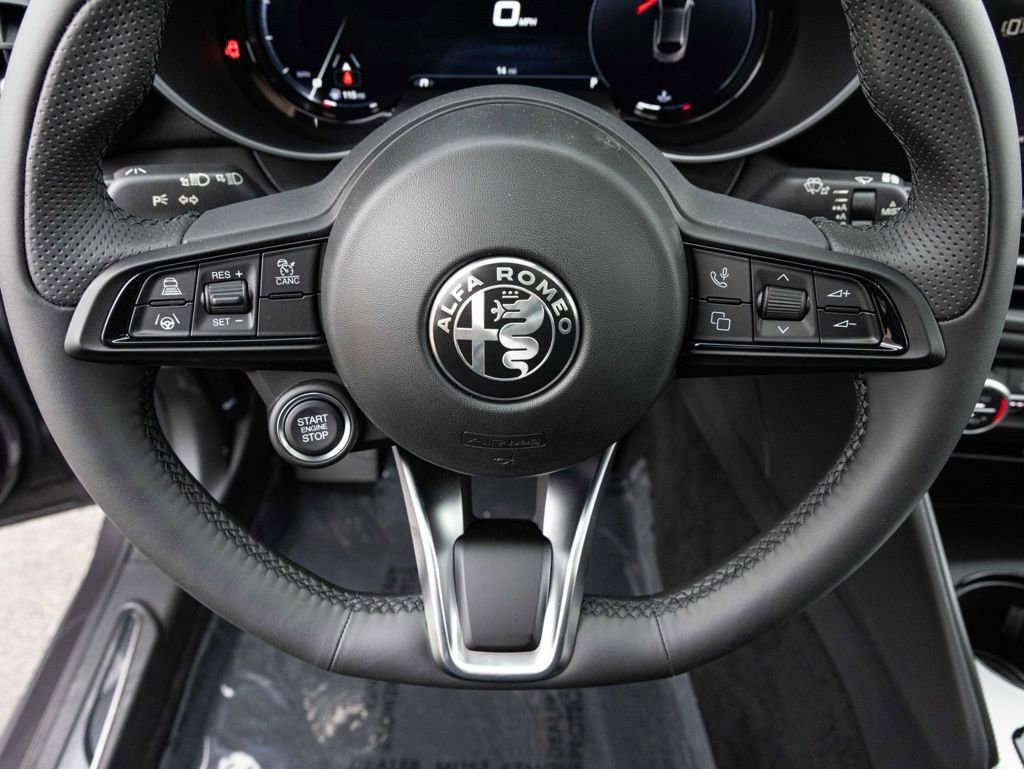 New 2026 Alfa Romeo Giulia AWD w/ Driving Assist Package image 28