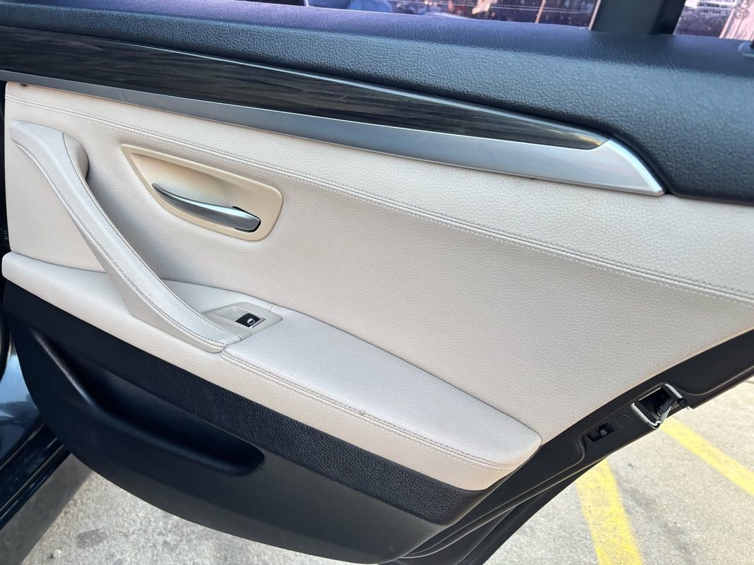 Used 2013 BMW 528i xDrive Sedan AWD/4WD image 39