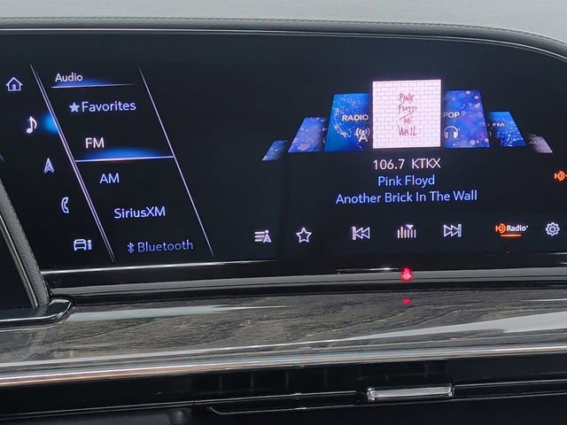 Used 2024 Cadillac Escalade Premium Luxury image 8