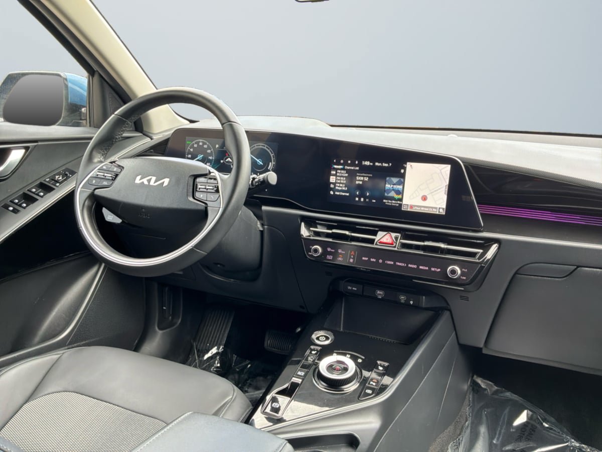 Used 2023 Kia Niro Wind FWD image 14