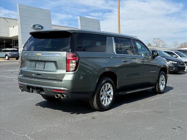 Used 2023 Chevrolet Suburban Premier image 4