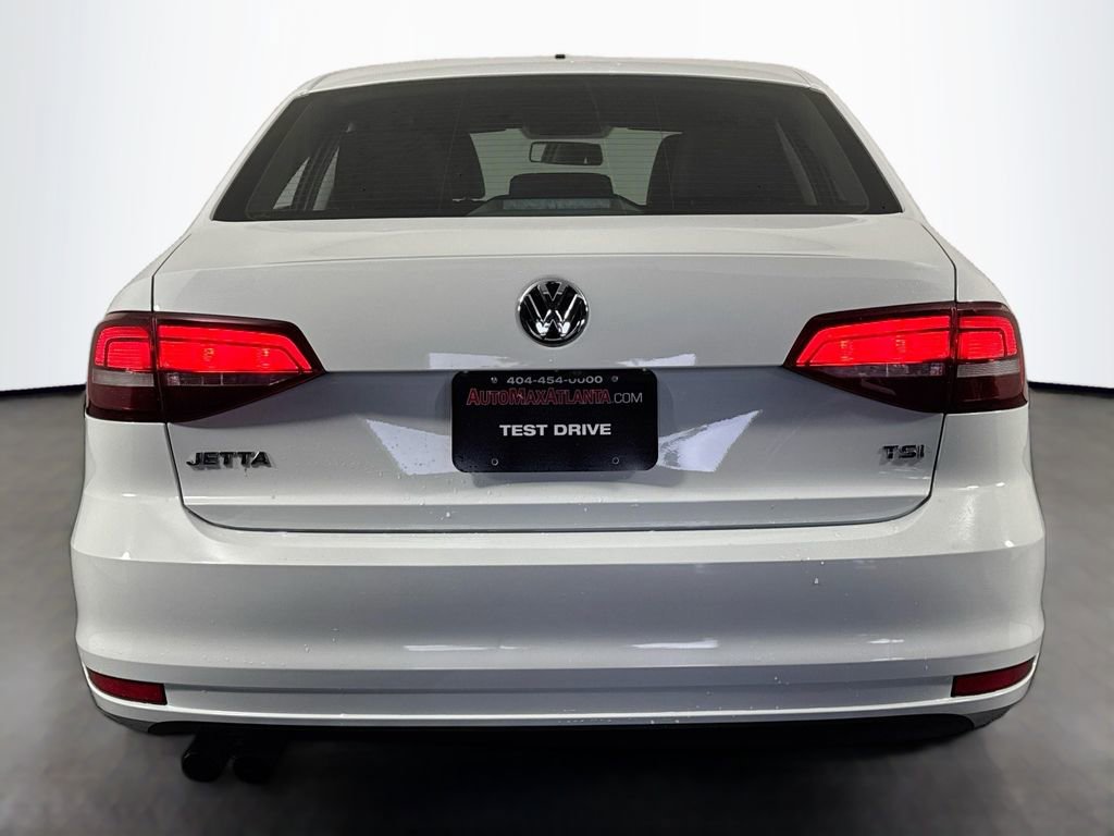 Used 2018 Volkswagen Jetta SE FWD image 6
