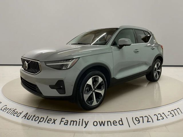Used 2025 Volvo XC40 B5 Plus