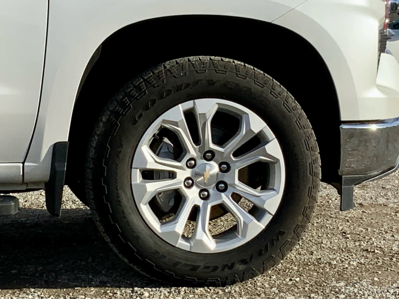 Used 2022 Chevrolet Silverado 1500 LTZ w/ LTZ Premium Package image 21