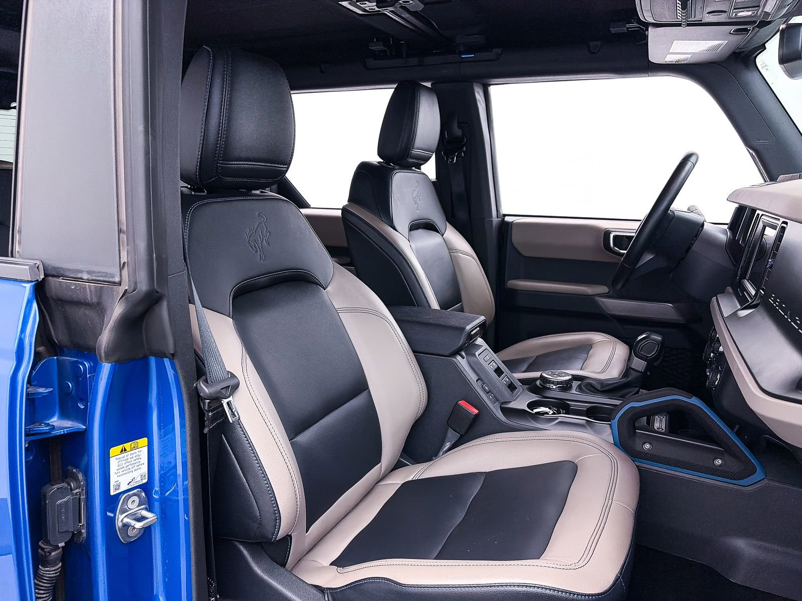 Used 2023 Ford Bronco Wildtrak image 40