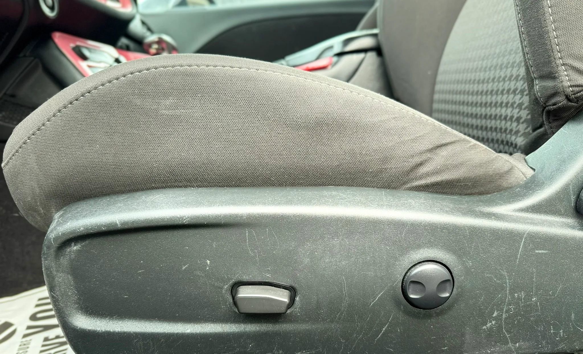 Used 2022 Dodge Challenger GT image 24