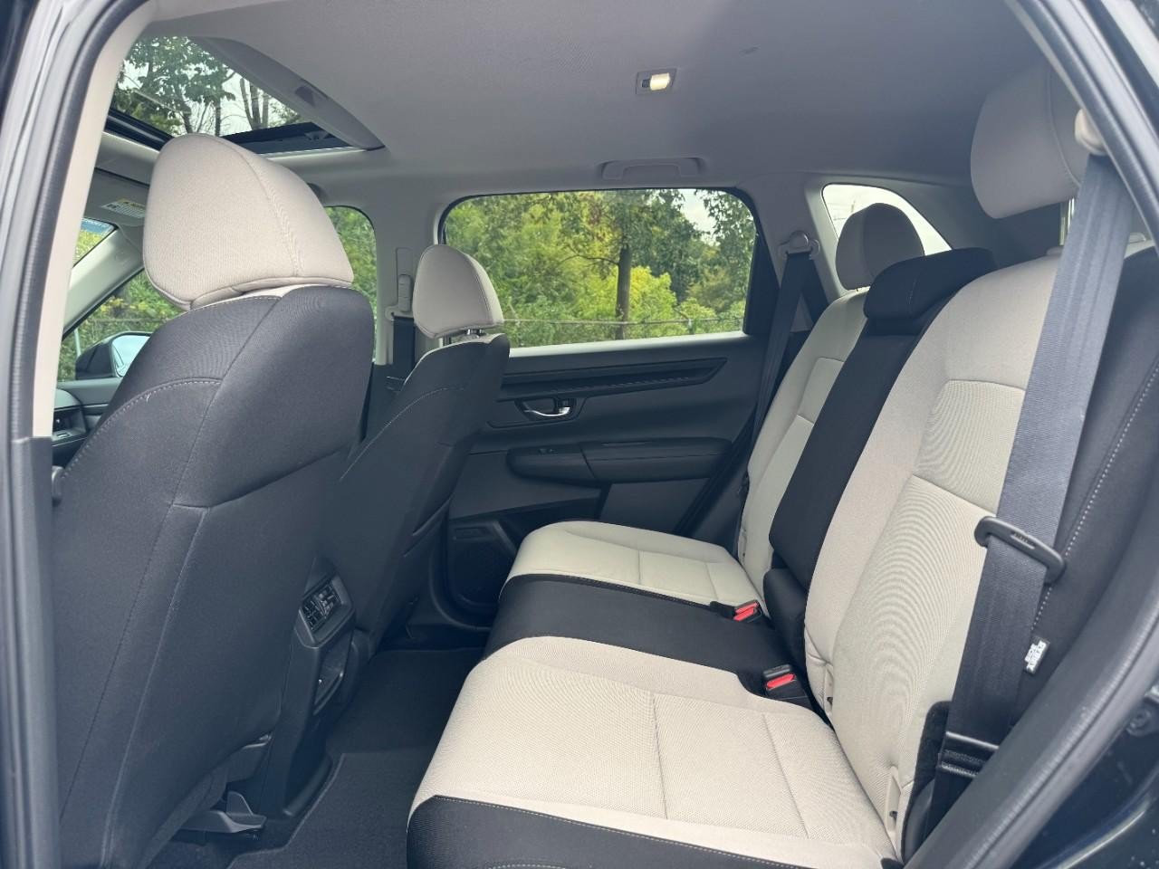 Used 2025 Honda CR-V EX image 11