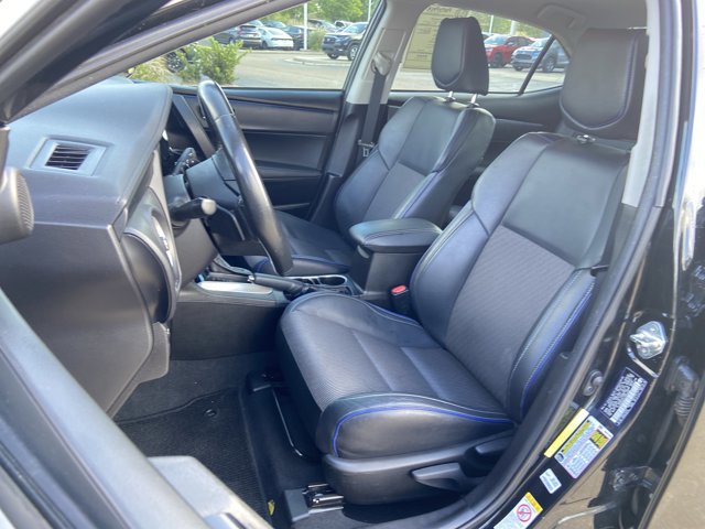 Used 2018 Toyota Corolla SE image 18