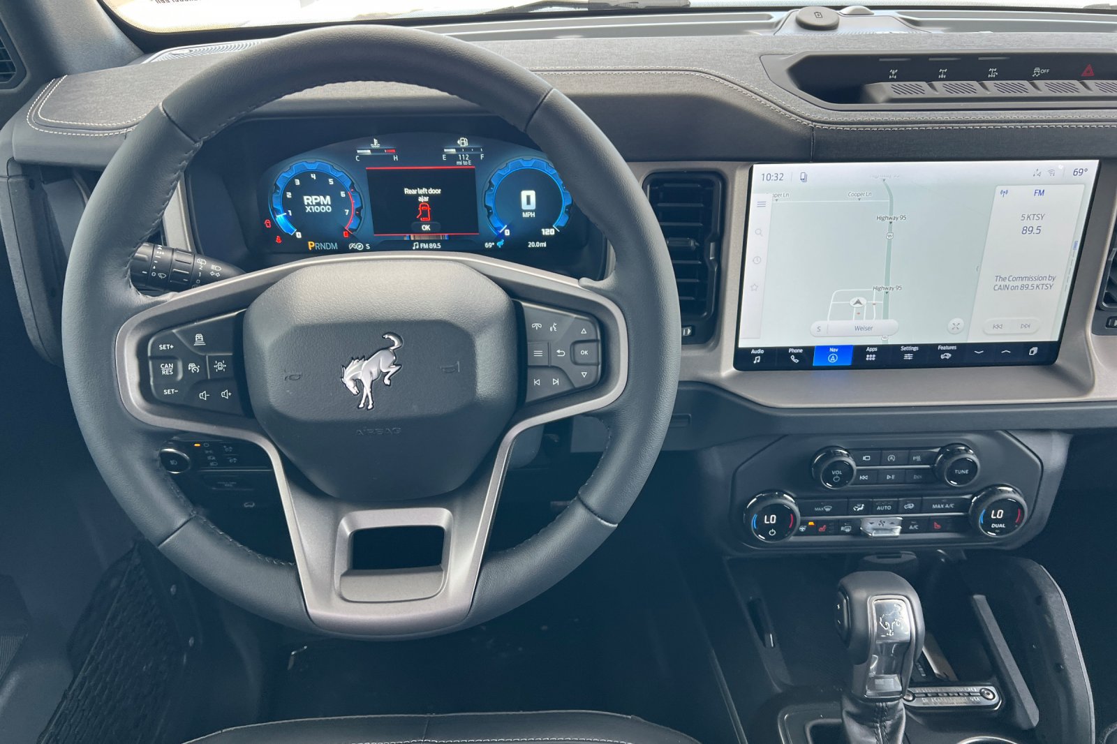 New 2026 Ford Bronco Outer Banks w/ Sasquatch Package AWD/4WD image 12