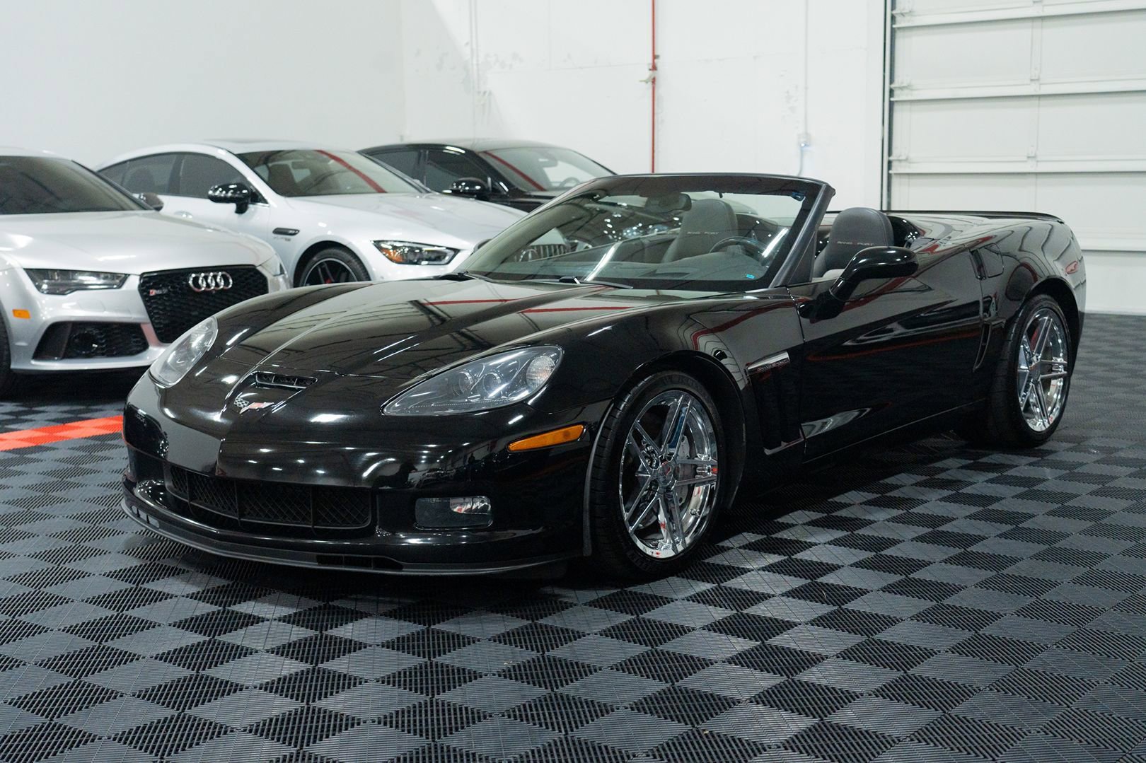Used 2010 Chevrolet Corvette Grand Sport w/ Preferred Equipment Group RWD image 3