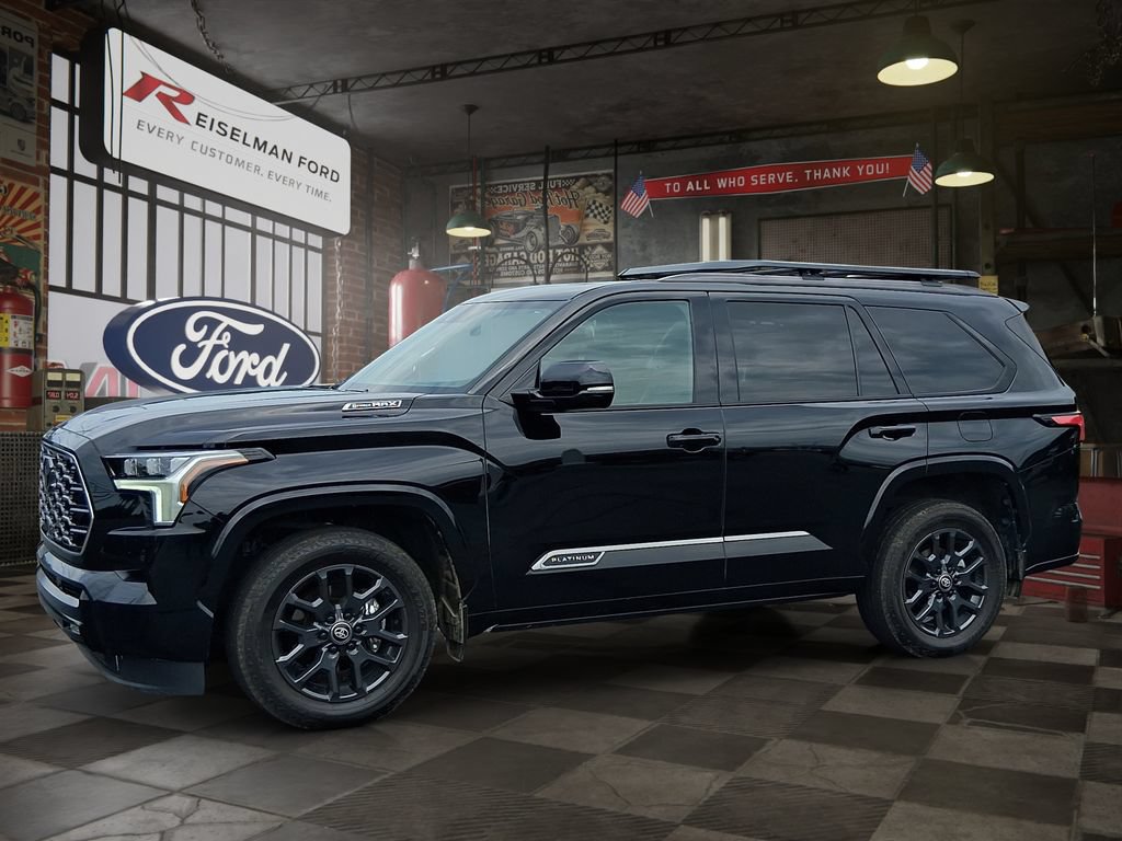 Used 2025 Toyota Sequoia Platinum AWD/4WD image 1