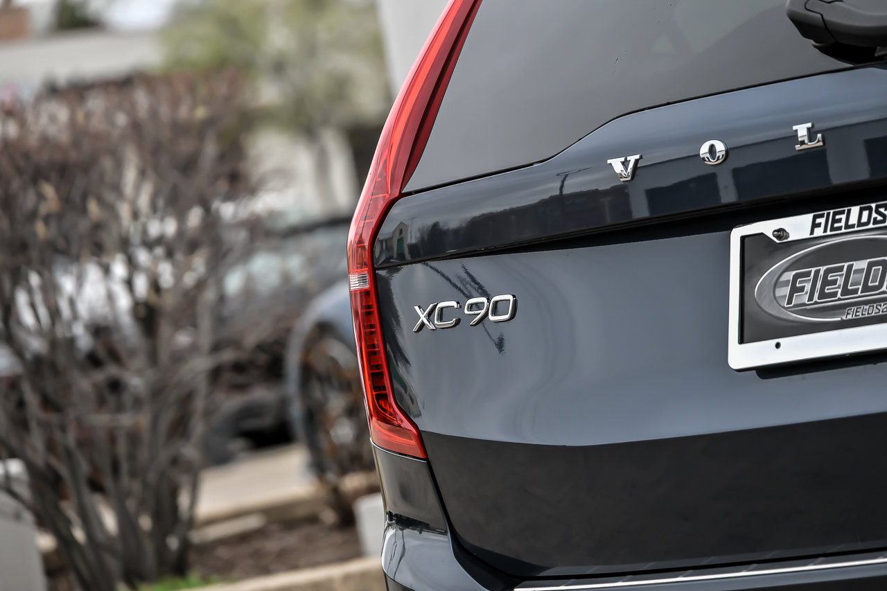 Used 2025 Volvo XC90 T8 Plus w/ Protection Package Premier AWD/4WD image 17