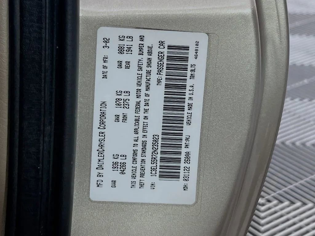 Used 2002 Chrysler Sebring LXi image 31