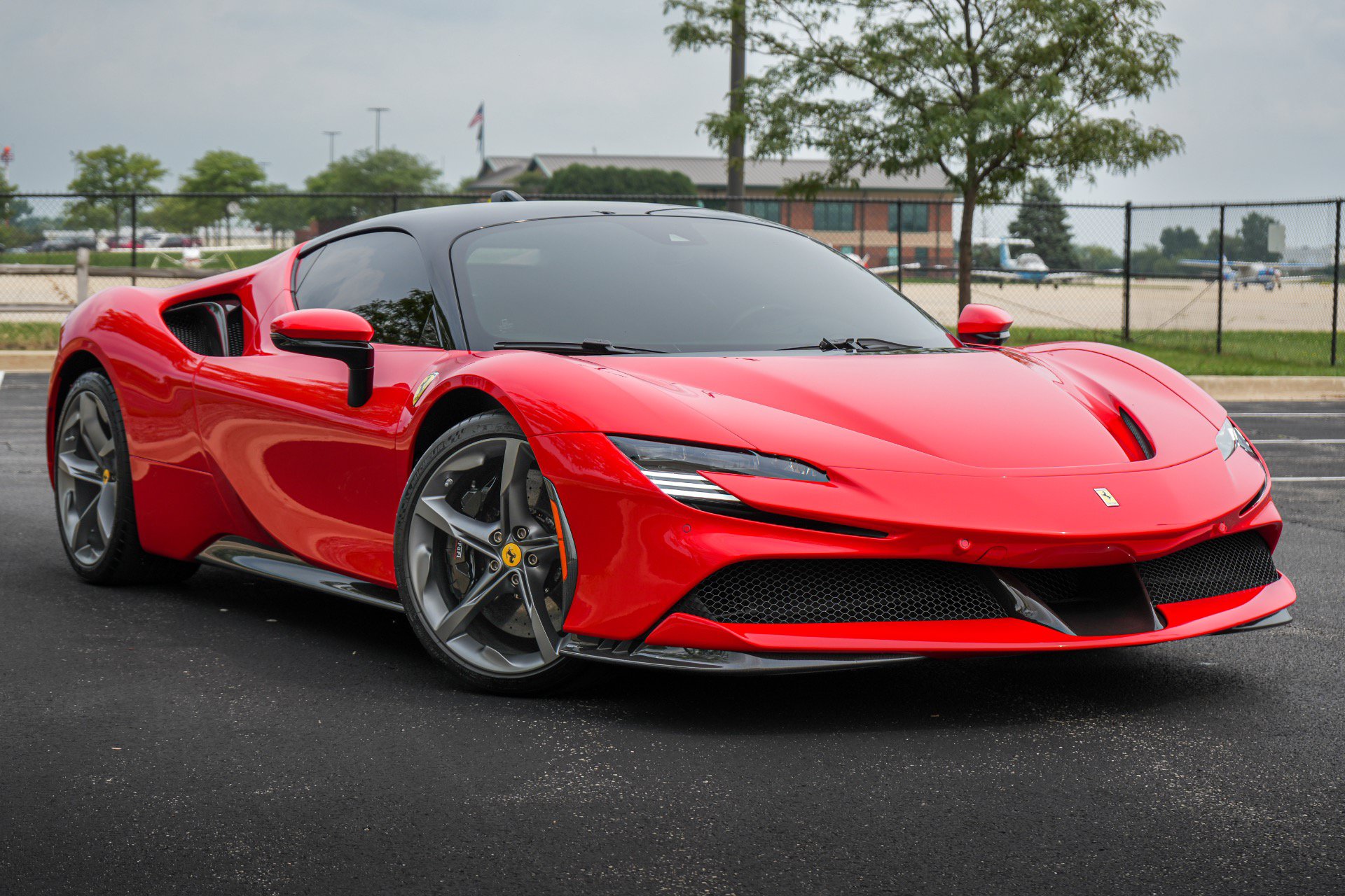 Used 2022 Ferrari SF90 Stradale AWD/4WD image 2