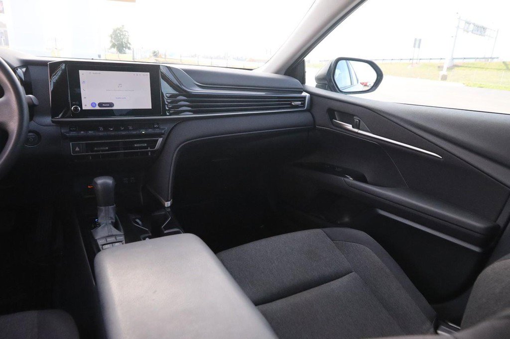 Certified 2025 Toyota Camry LE image 25