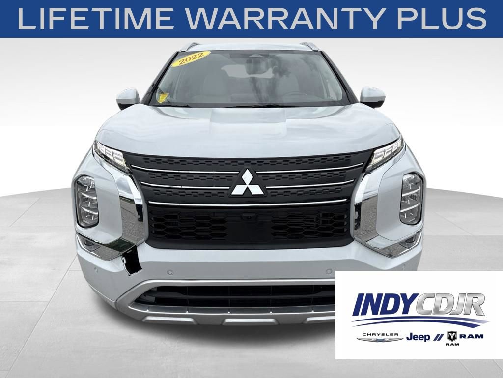 Used 2022 Mitsubishi Outlander SEL FWD image 2
