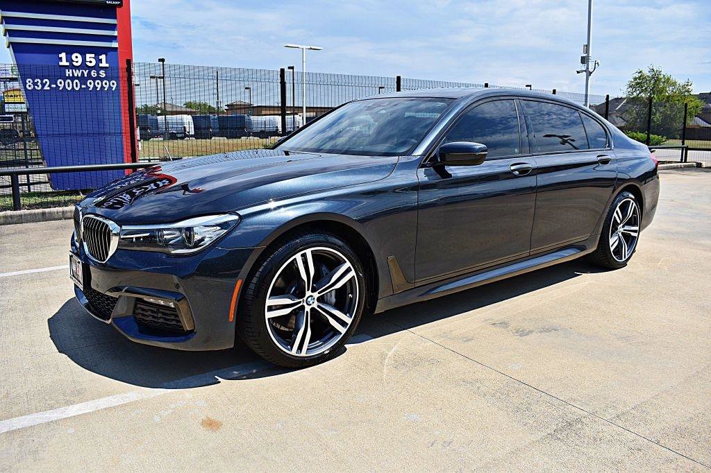 Used 2019 BMW 740i w/ Executive Package RWD image 11