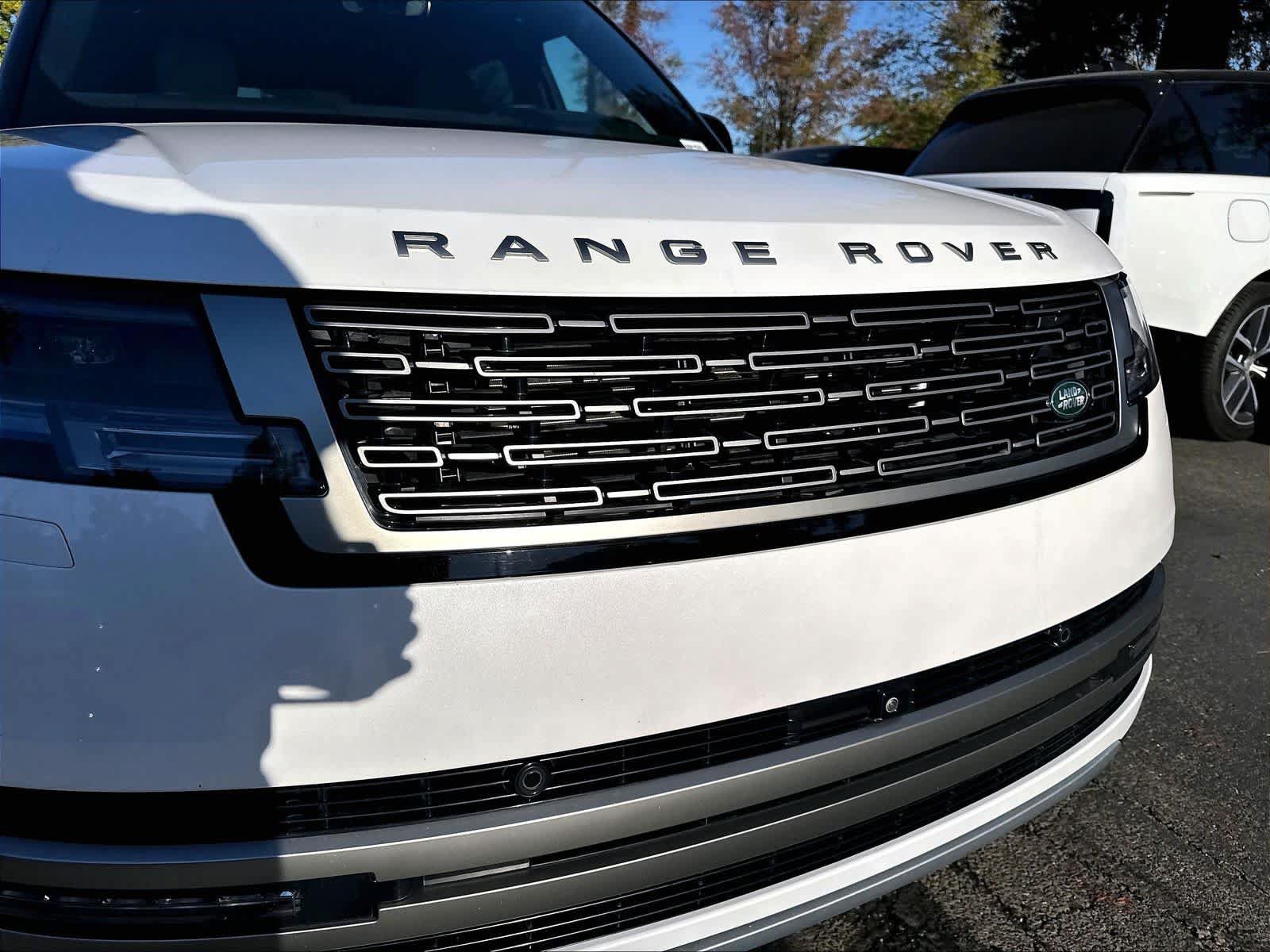 Used 2024 Land Rover Range Rover Long Wheelbase SE AWD/4WD image 32