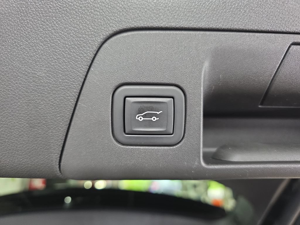 Used 2023 Buick Envision Avenir AWD/4WD image 13