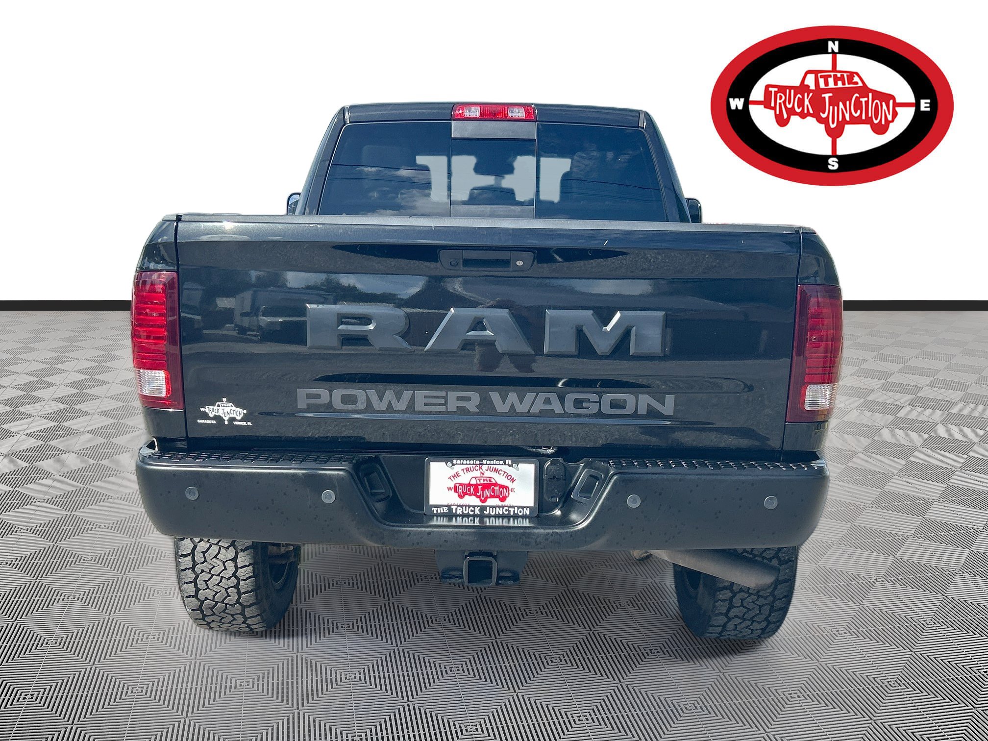Used 2018 RAM 2500 Power Wagon w/ Leather & Luxury Group AWD/4WD image 6