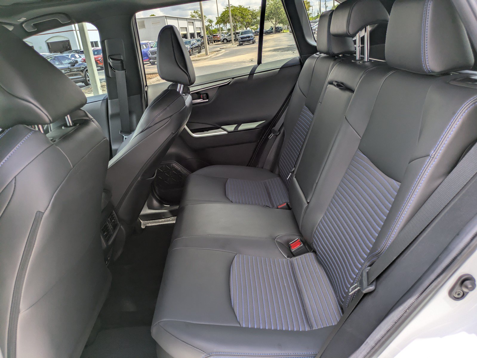 Used 2024 Toyota RAV4 XSE w/ Weather Package AWD/4WD image 12