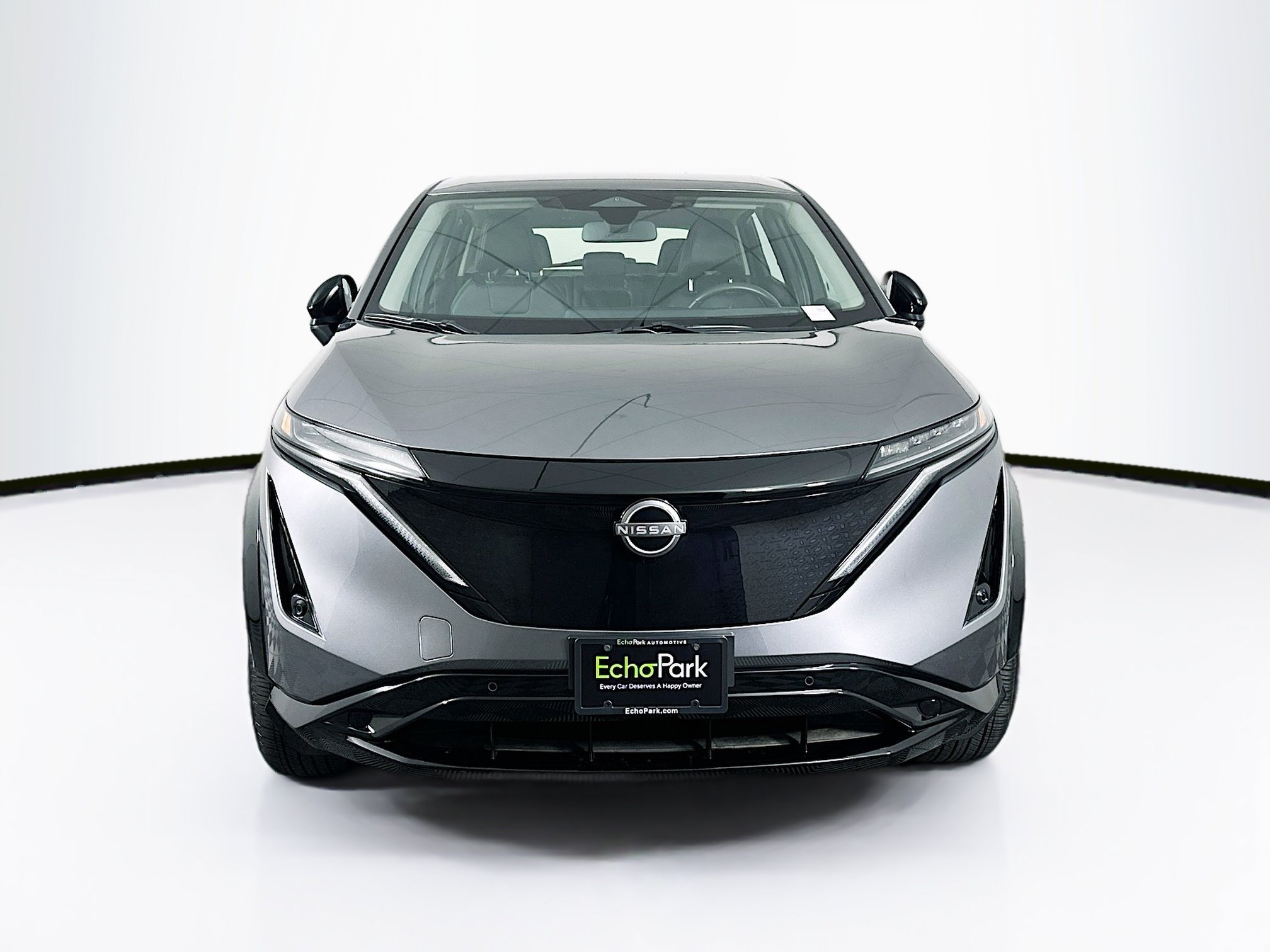 Used 2024 Nissan Ariya AWD image 2