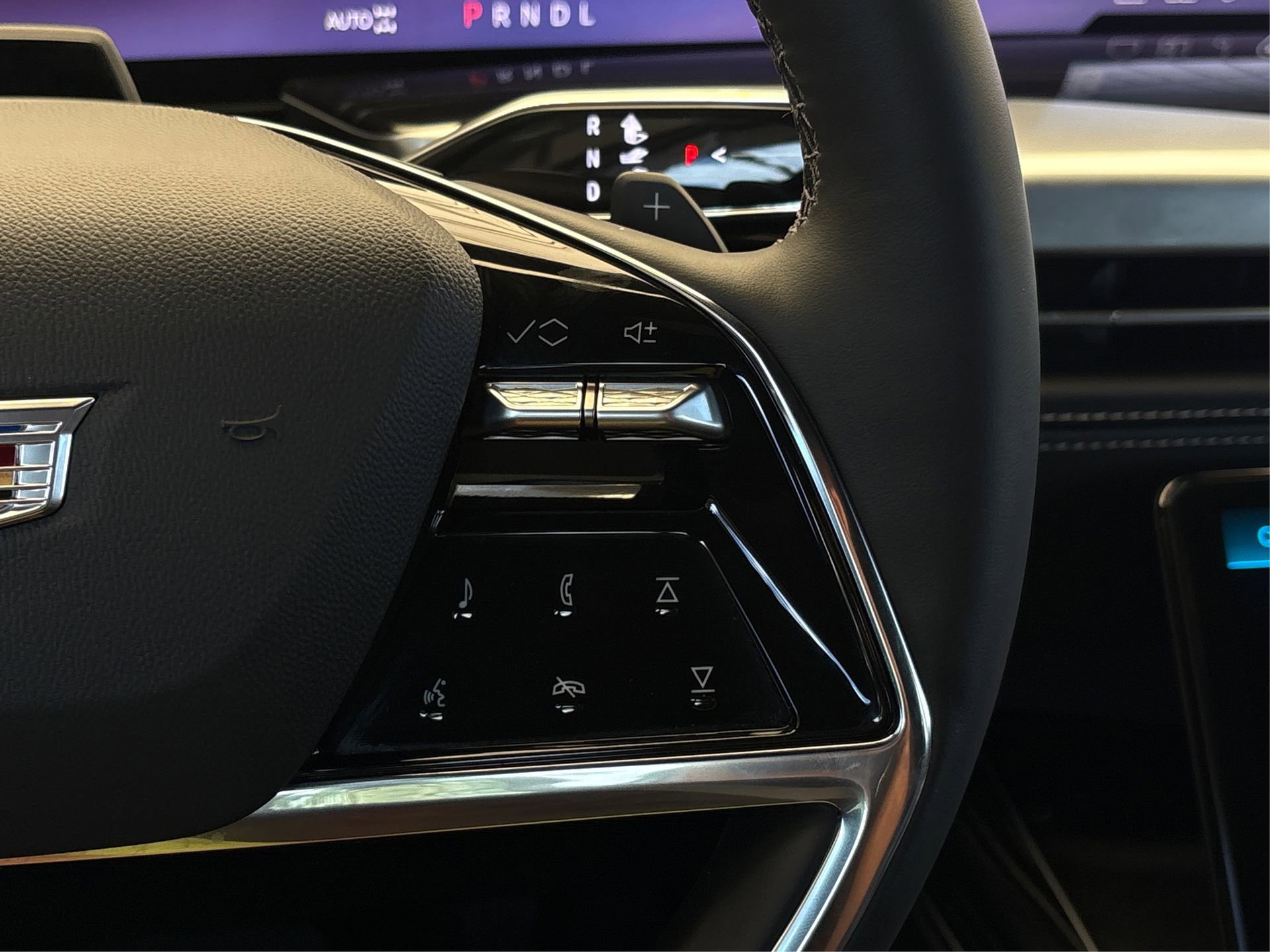 Used 2026 Cadillac Escalade Sport w/ LPO, ONYX Package image 32