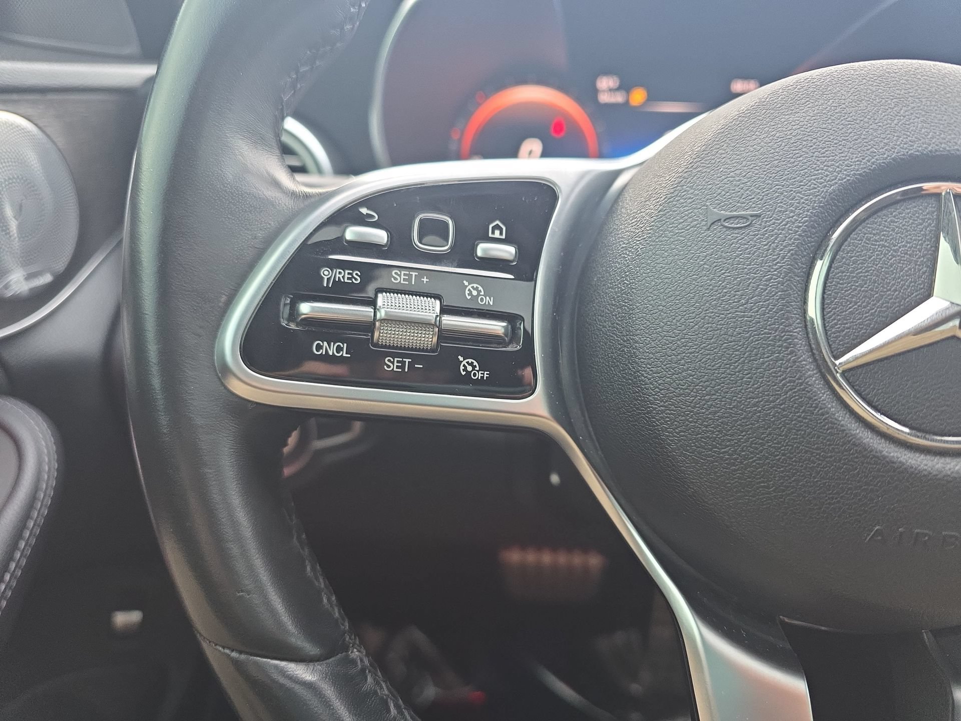Used 2020 Mercedes-Benz C 300 4MATIC Sedan image 17