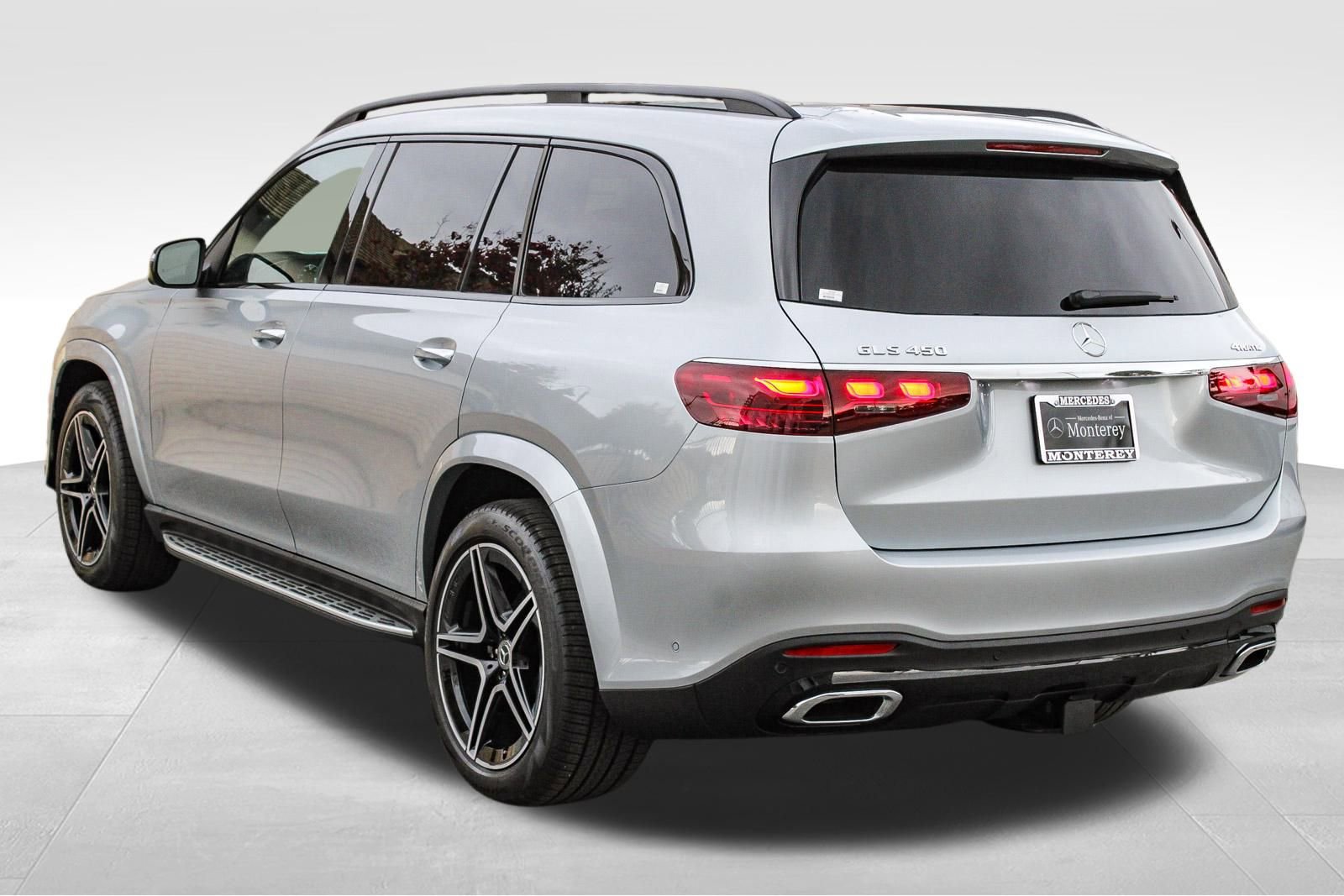 New 2026 Mercedes-Benz GLS 450 4MATIC image 6