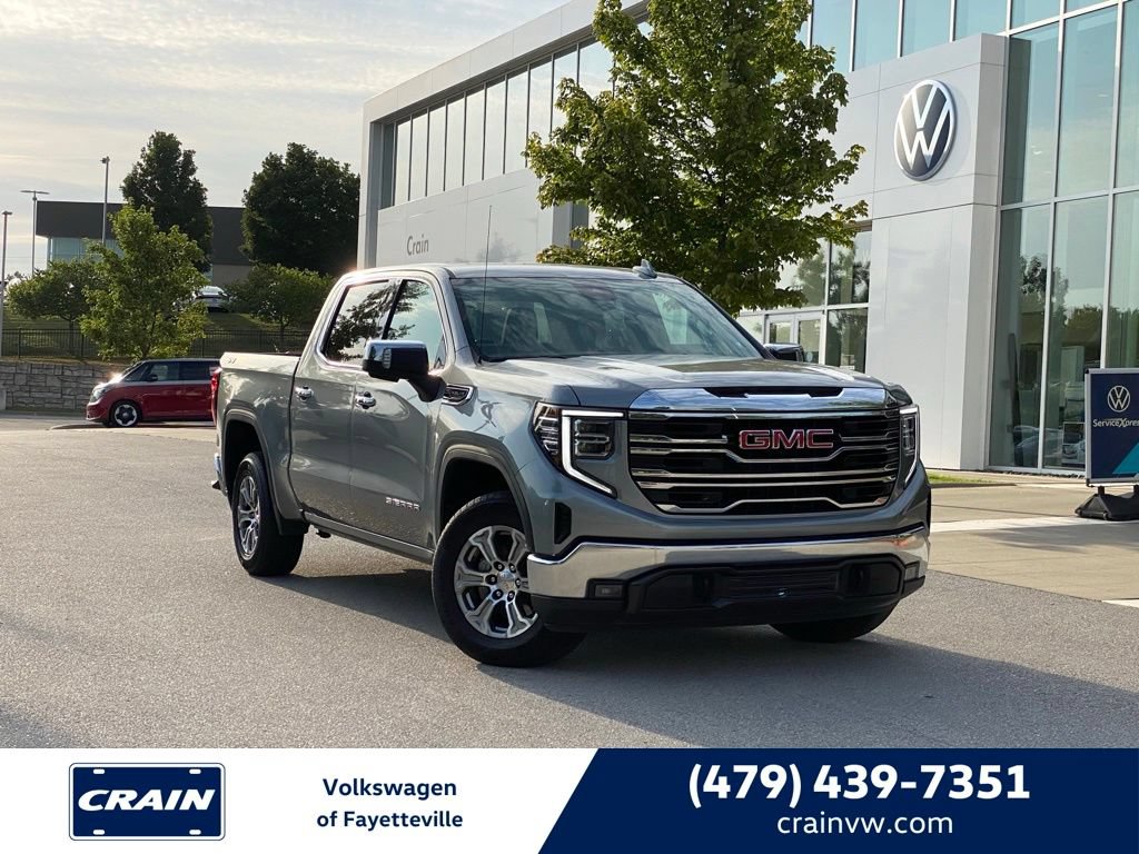 Used 2025 GMC Sierra 1500 SLT AWD/4WD image 1
