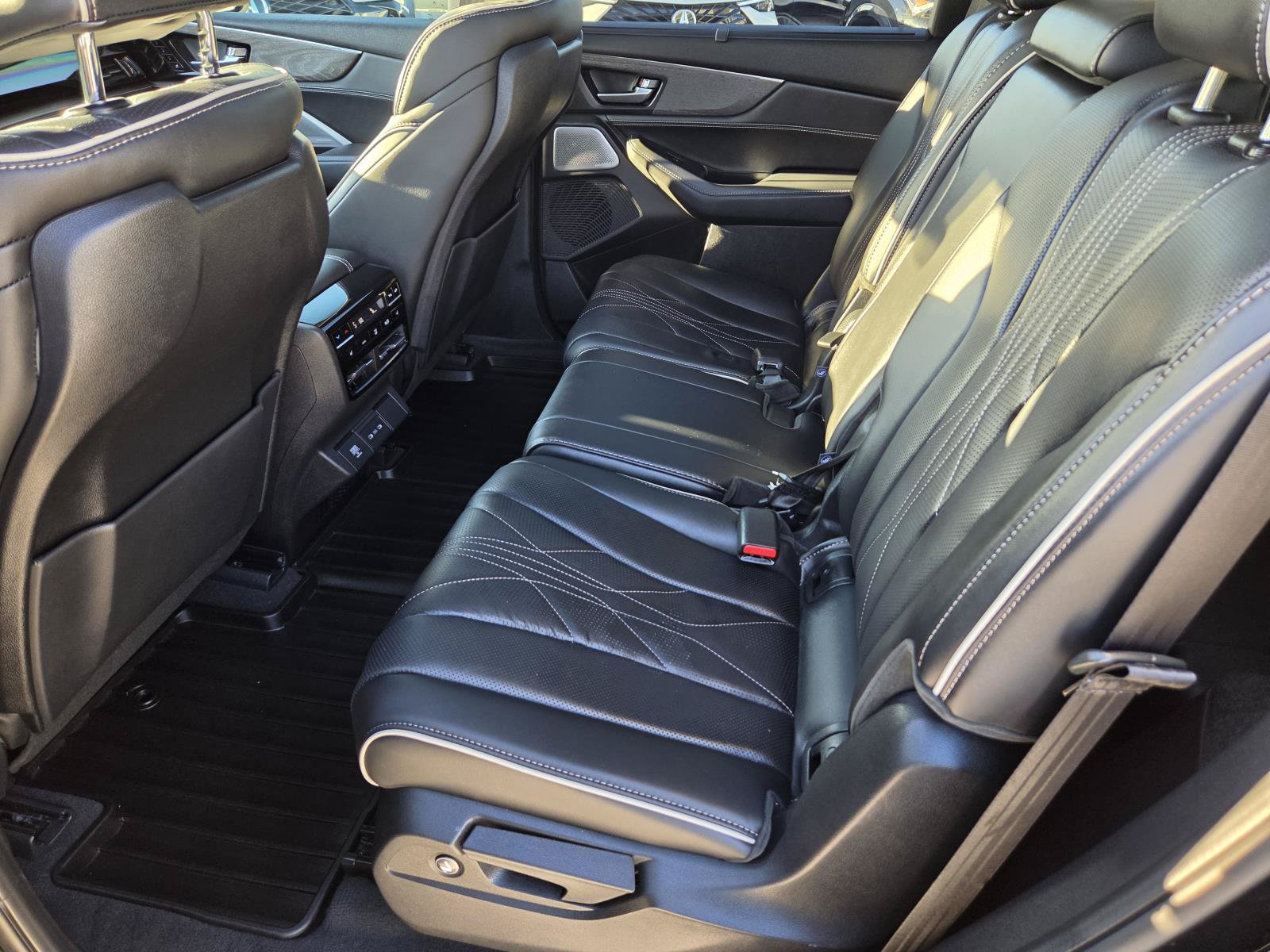 Used 2026 Acura MDX w/ Advance Package AWD/4WD image 13
