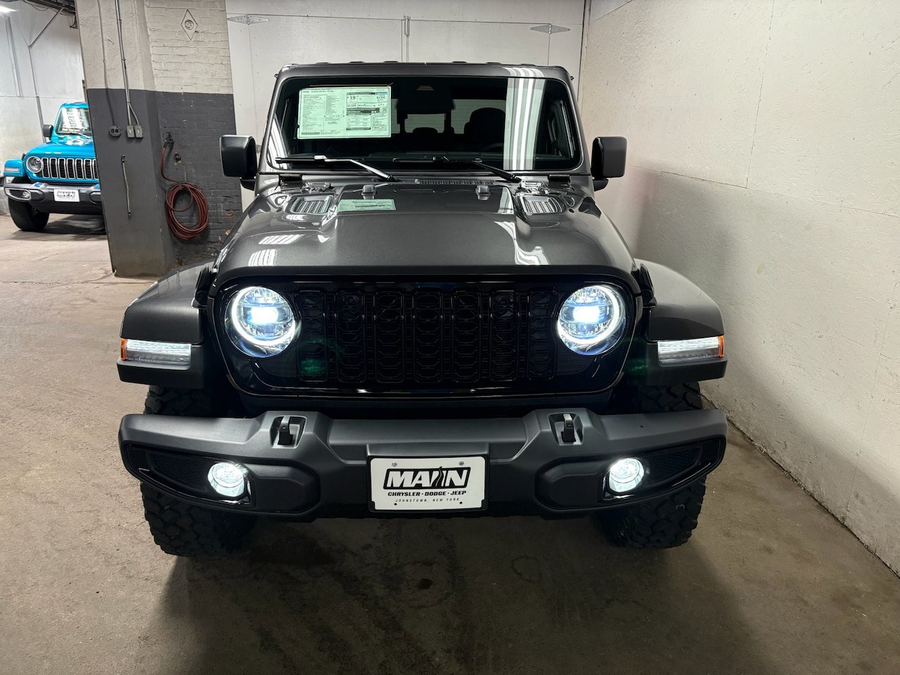 New 2026 Jeep Gladiator Sport AWD/4WD image 4