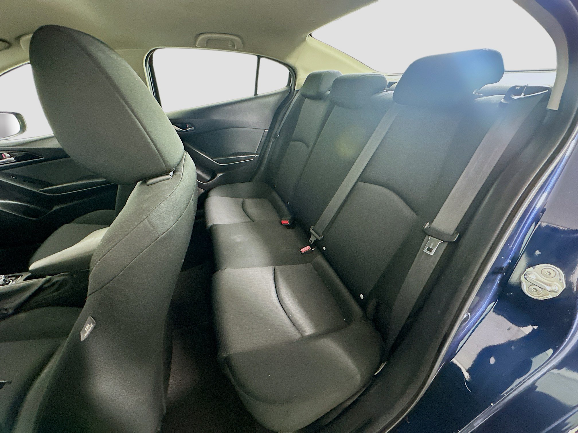 Used 2015 MAZDA MAZDA3 i Sport FWD image 25