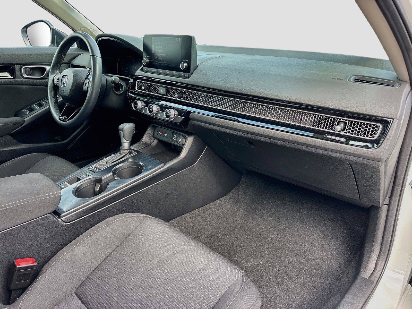 Certified 2024 Honda Civic EX image 32