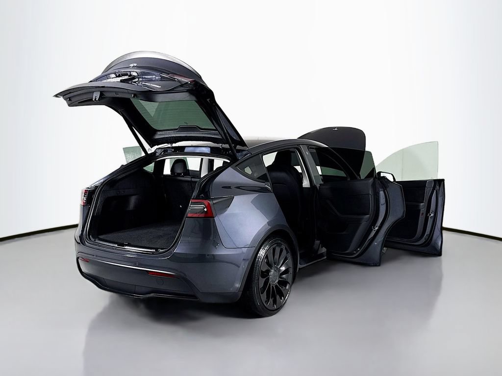 Used 2022 Tesla Model Y Performance AWD/4WD image 28
