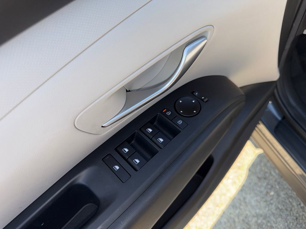 Used 2025 Hyundai Tucson SEL image 16