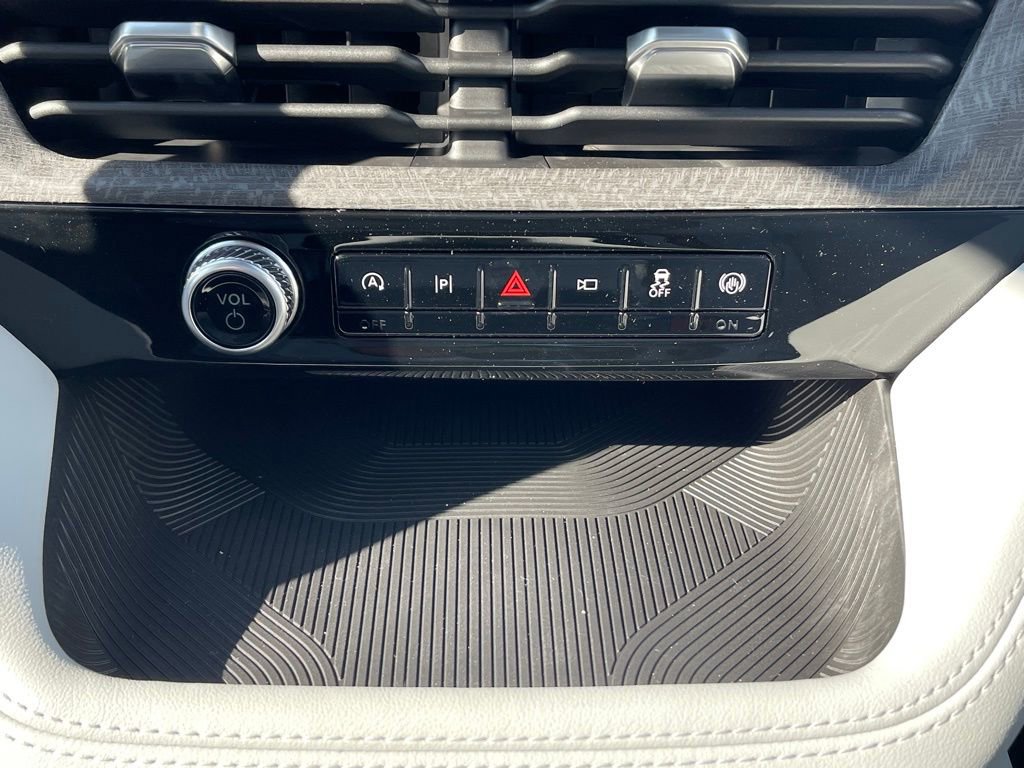 New 2026 Ford Explorer Platinum w/ LUX Leather Package image 13