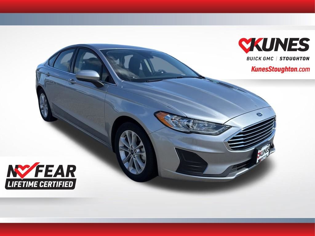 Used 2020 Ford Fusion SE image 3
