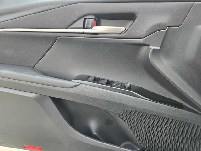 Used 2025 Toyota Camry LE FWD image 20