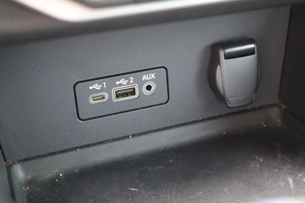 Used 2021 Nissan Sentra SV w/ Trunk Package FWD image 23