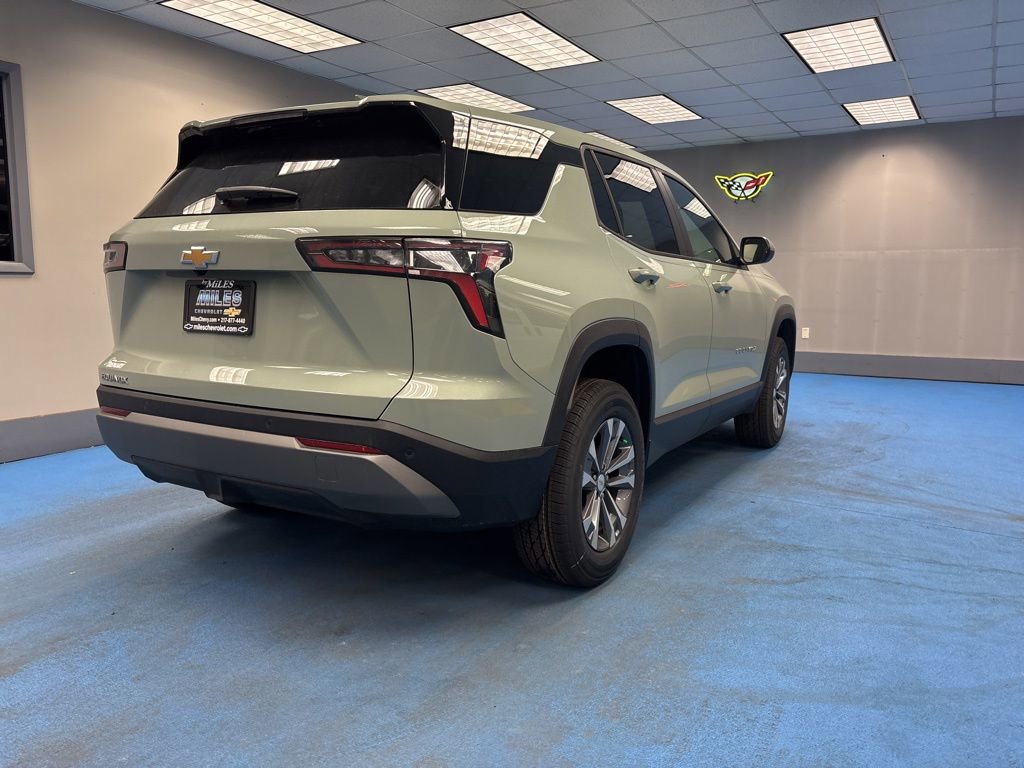 New 2026 Chevrolet Equinox LT image 2