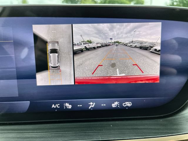 Used 2024 Buick Envision Avenir AWD/4WD image 25