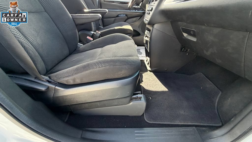 Used 2020 Dodge Grand Caravan SE FWD image 12