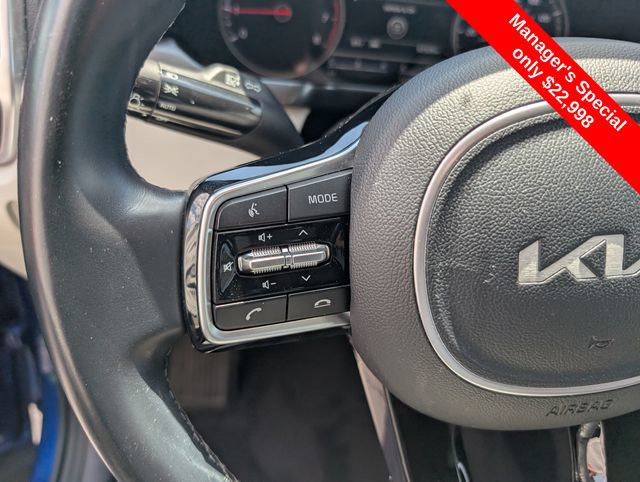 Used 2022 Kia Sorento S w/ Panoramic Sunroof Package FWD image 16