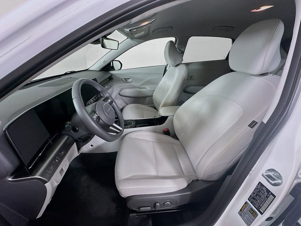 Certified 2025 Hyundai Kona SEL image 20