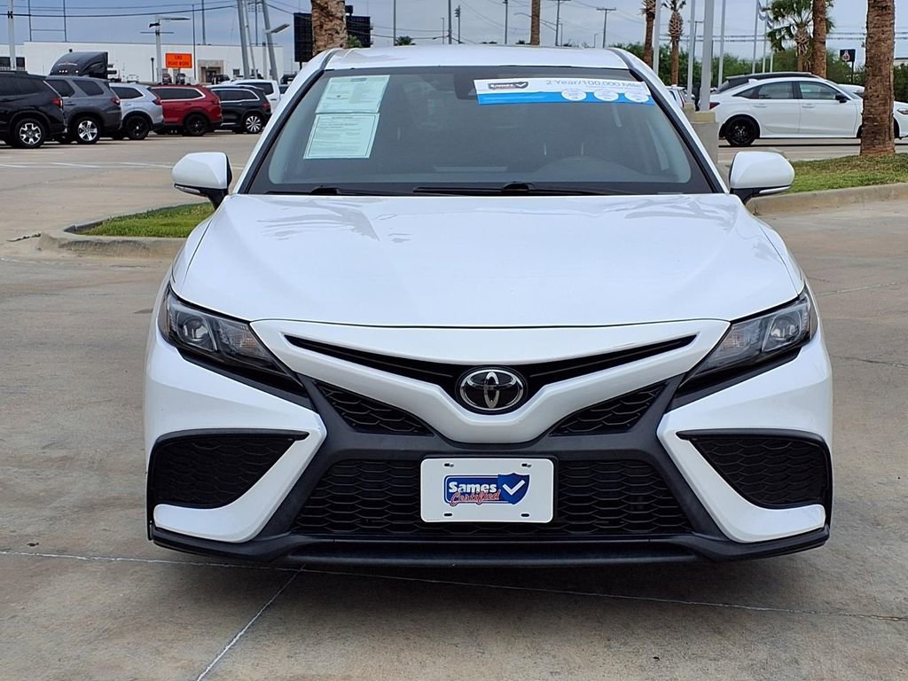 Used 2023 Toyota Camry SE image 2