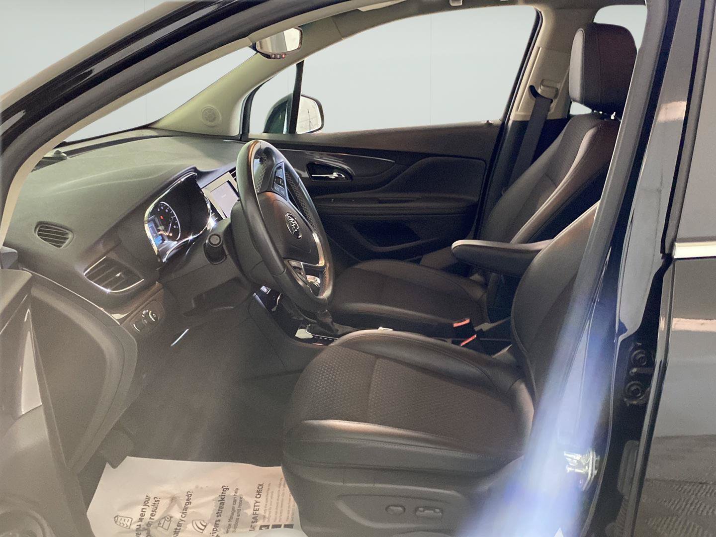 Used 2022 Buick Encore Preferred w/ Safety Package AWD/4WD image 15
