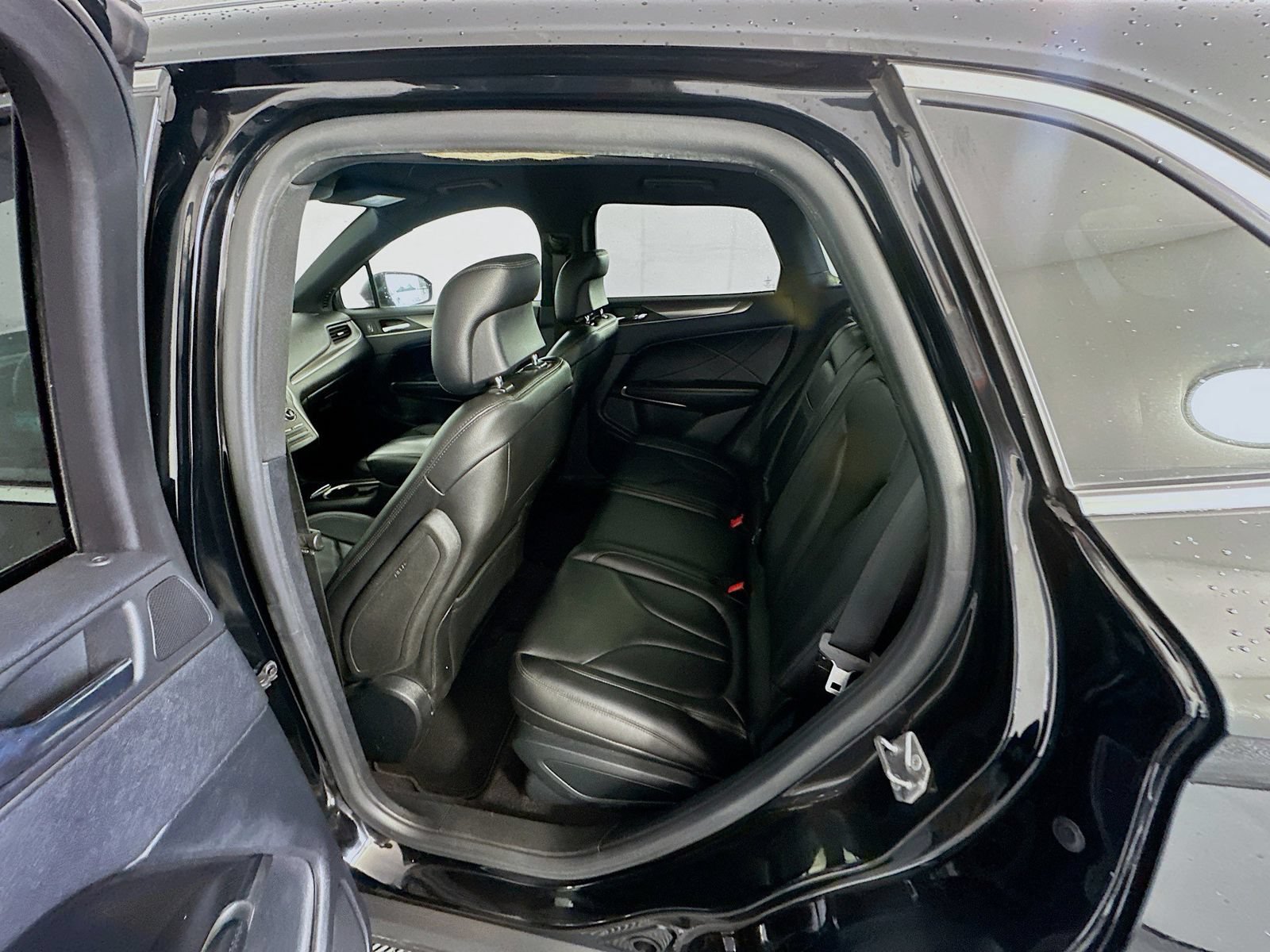 Used 2018 Lincoln MKC Premiere FWD image 23