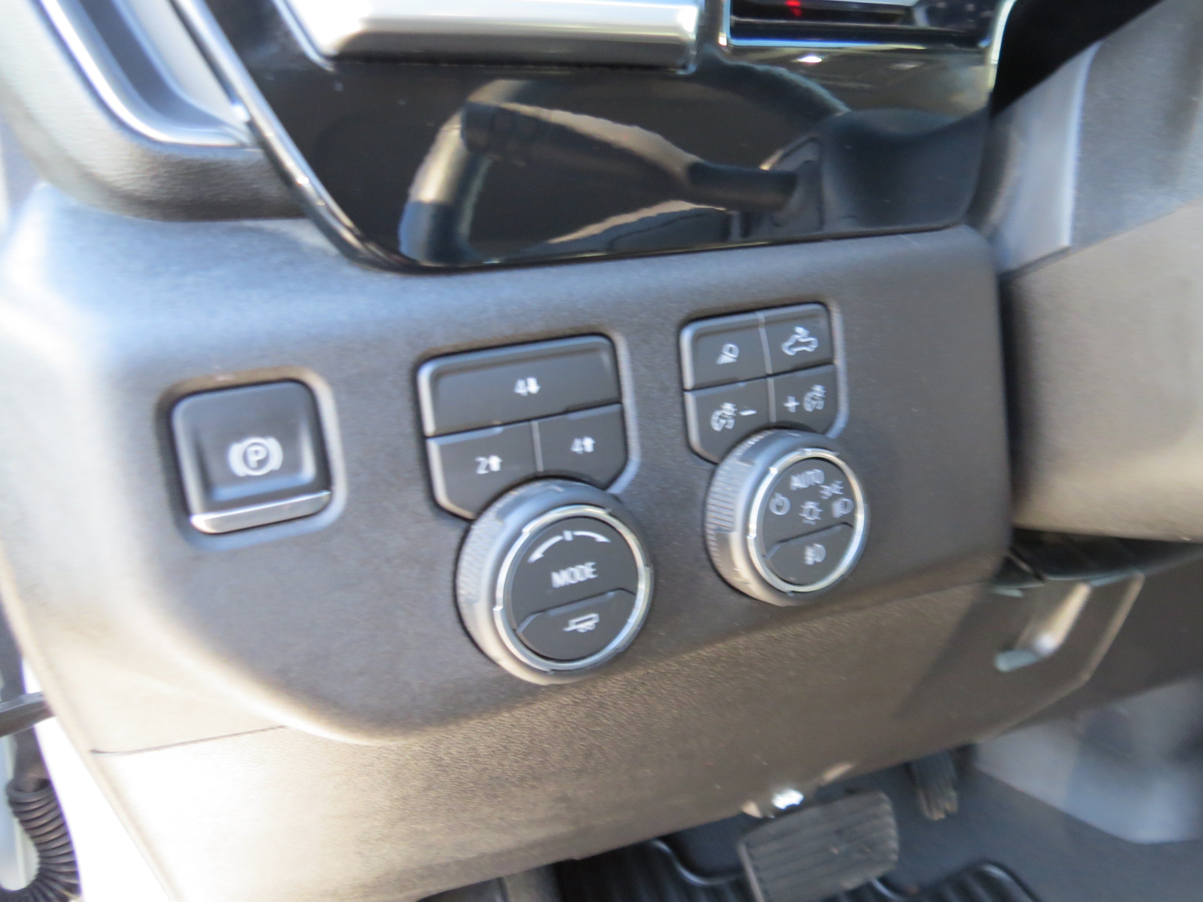 Used 2026 Chevrolet Silverado 3500 LT w/ Convenience Package AWD/4WD image 20
