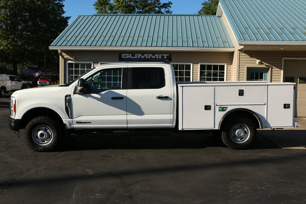 Used 2025 Ford F250 XL w/ XL Off-Road Package AWD/4WD image 2